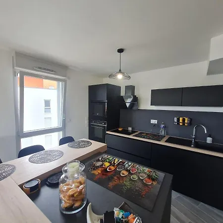 Recent Avec Balcon, Parking Et Internet A - Fr-1-584-300 Daire Nancy
